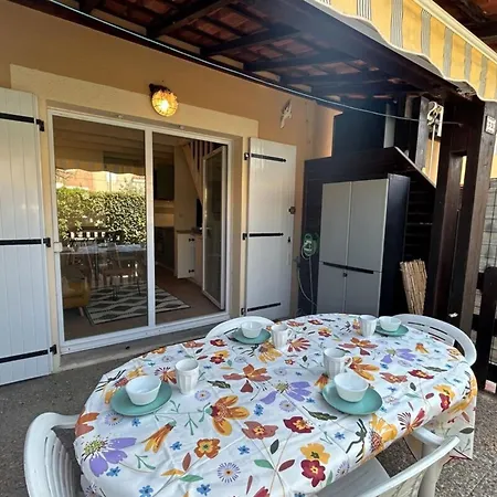 The Beachside Coquette Nyaraló Frontignan