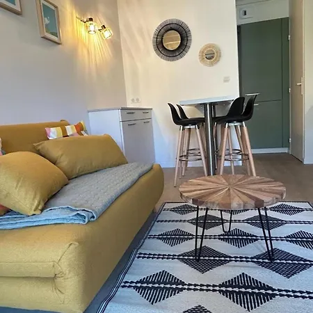 The Beachside Coquette Nyaraló *