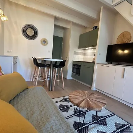 The Beachside Coquette Tatil Evi Frontignan