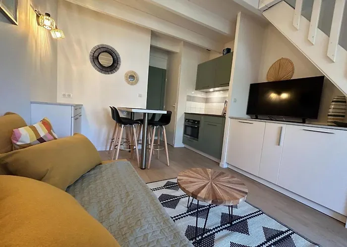 The Beachside Coquette * Фронтиньян